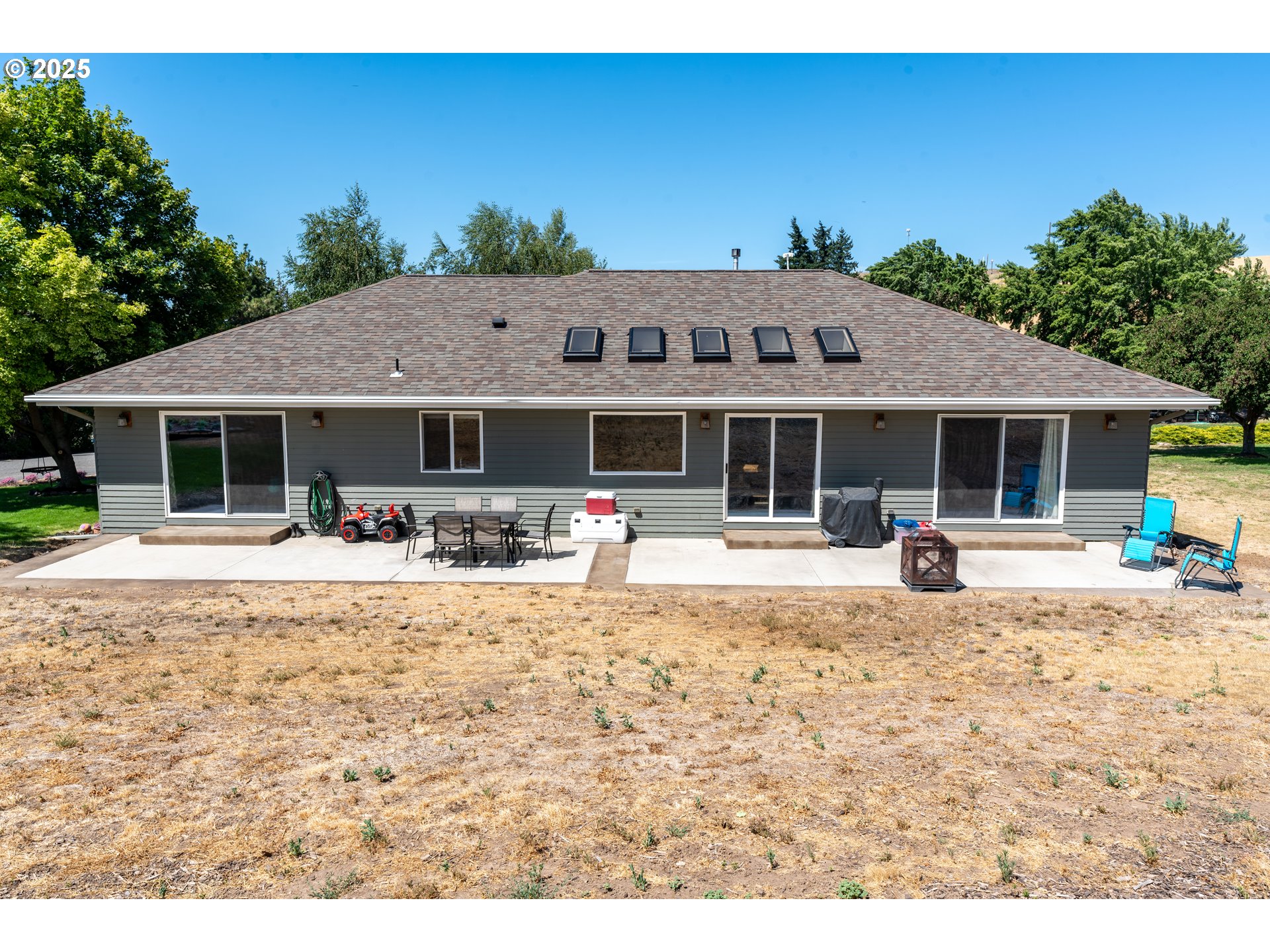 520 Northeast 6th Street Dufur, OR 97021 - Photo 32 of 36