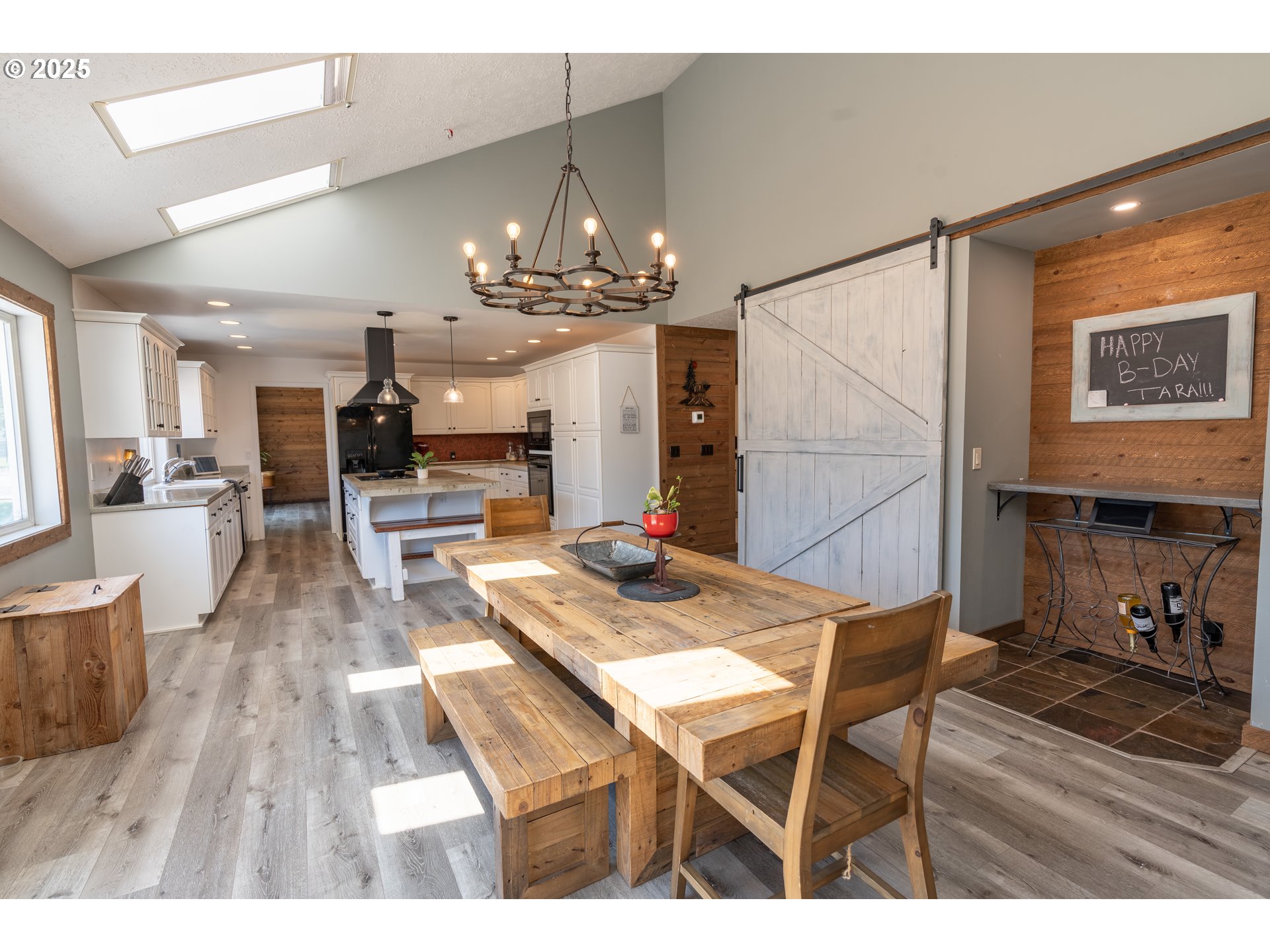 520 Northeast 6th Street Dufur, OR 97021 - Photo 8 of 36