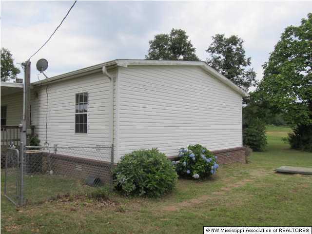 12 Shamrock Loop Byhalia, MS 38611 - Photo 3 of 13 Additional Photo