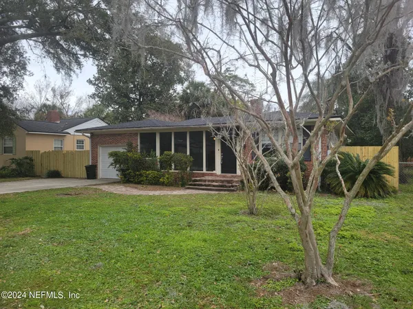 $1,950 | 4343 Pinewood Avenue, Jacksonville, FL 32207