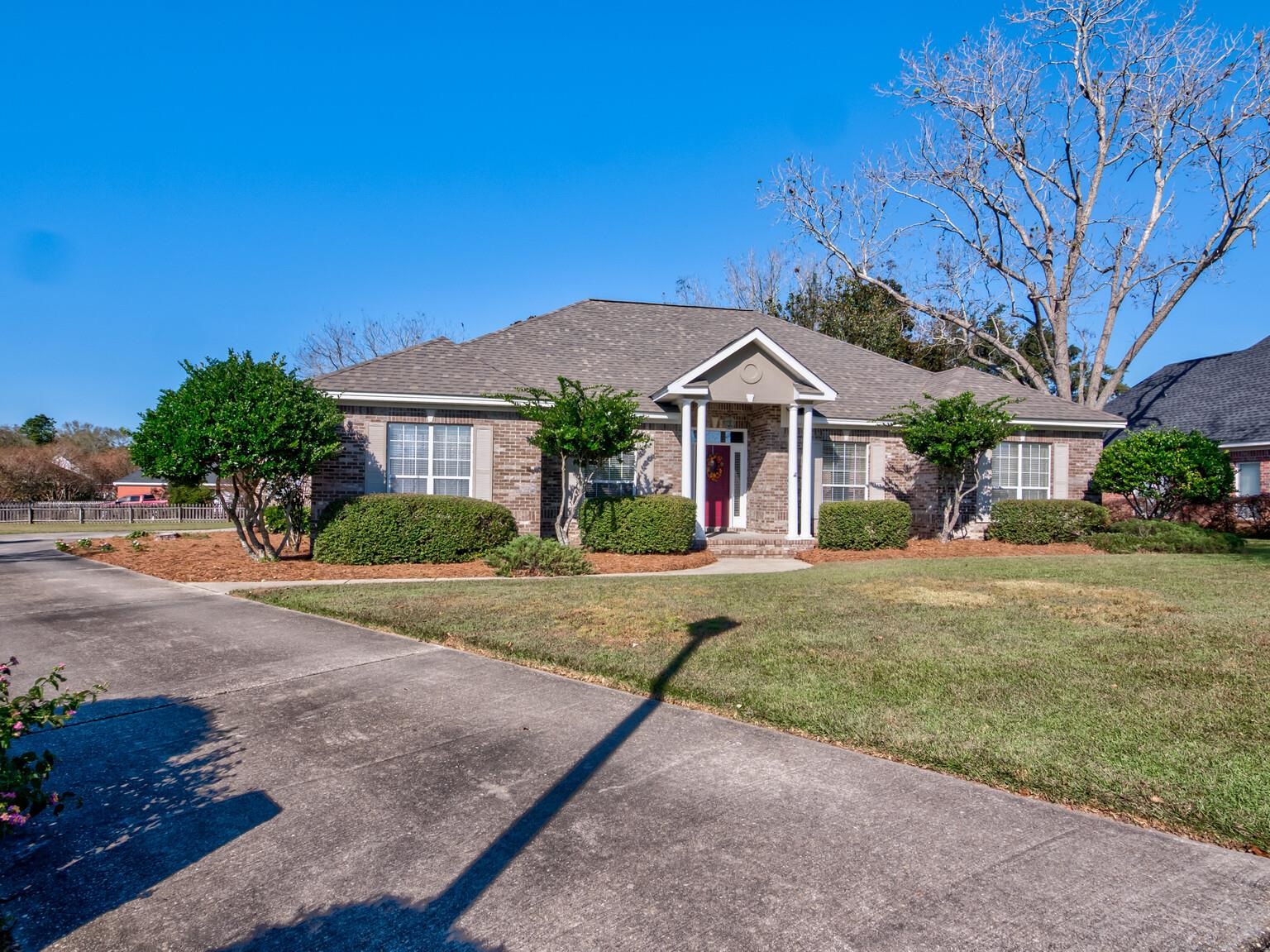 106 Conti Court Fairhope, AL 36532 - Photo 4 of 44