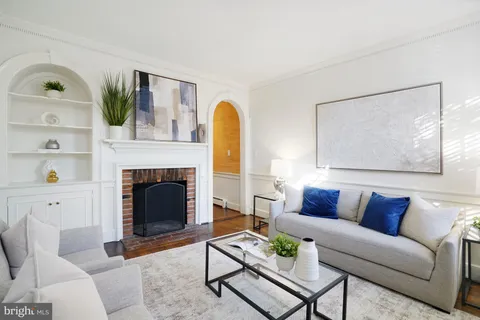 $1,245,000 | 625 South St Asaph Street, Alexandria, VA 22314