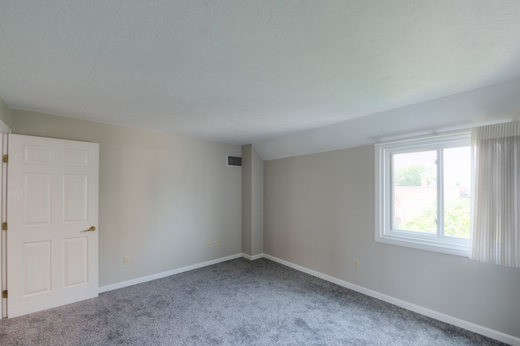 44 Elm Street, Unit 306 Worcester, MA 01609 - Photo 12 of 19