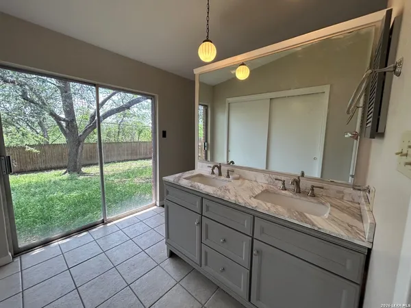 $1,750 | 6510 Ridge Creek Drive, San Antonio, TX 78233