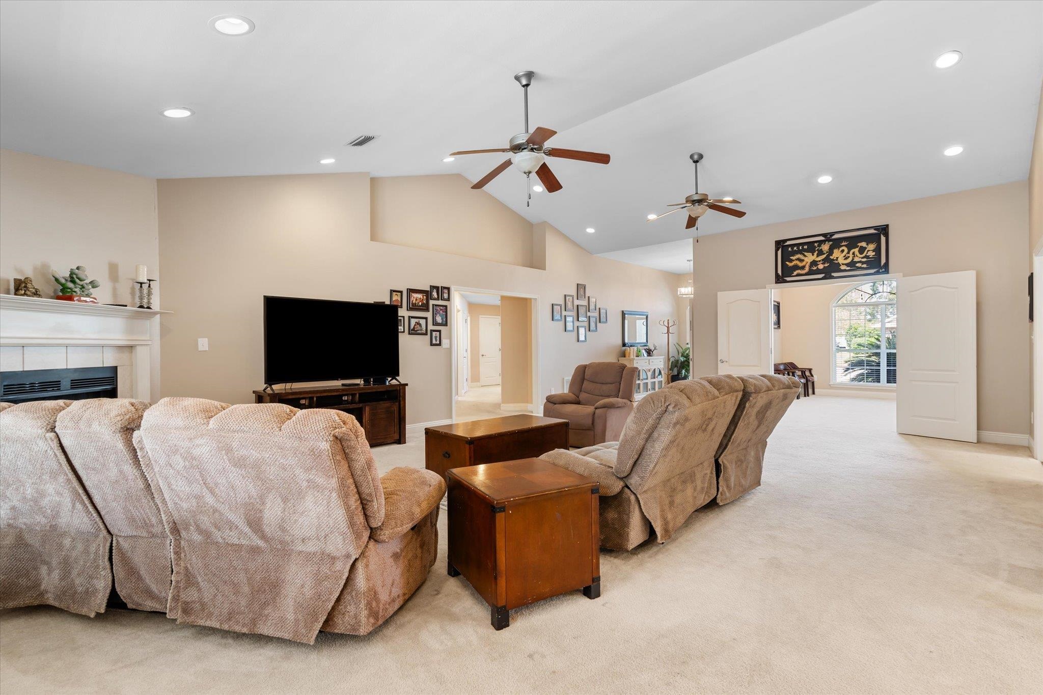 27712 Rileywood Drive Daphne, AL 36526 - Photo 3 of 45 Living Room