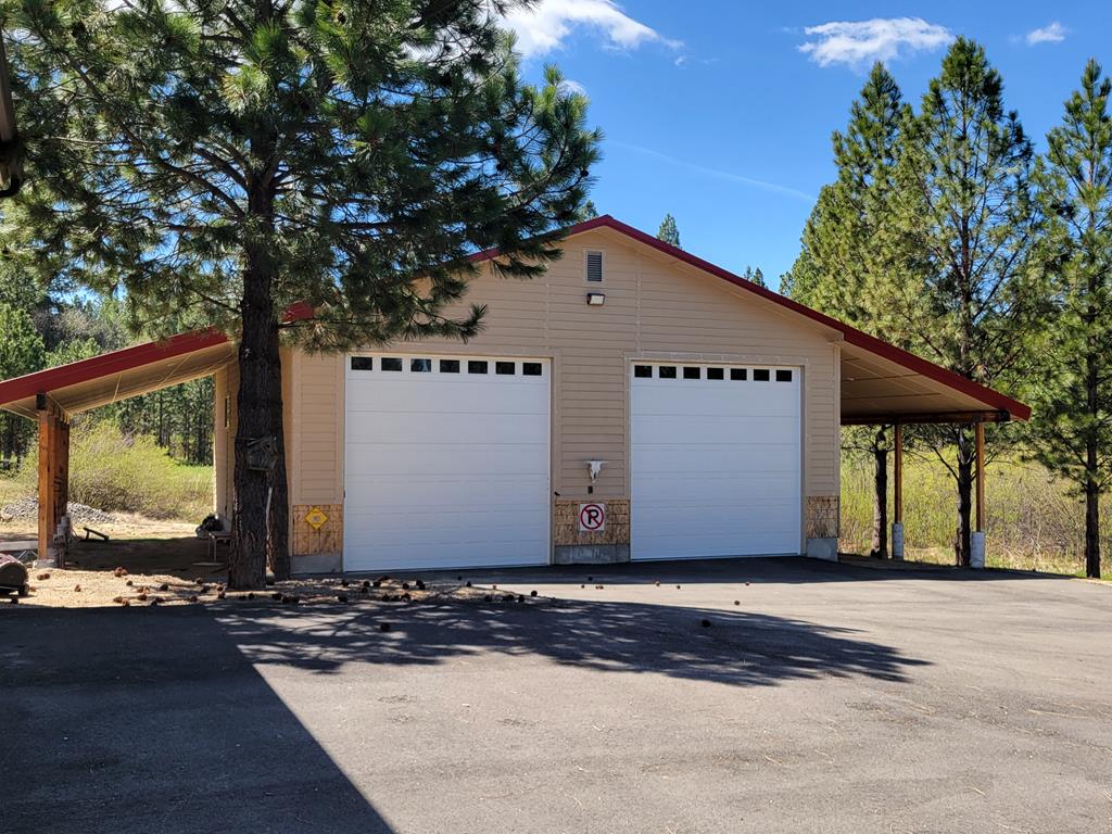 191 Clear Creek Road Cascade, ID 83611 - Photo 55 of 60 Shop with 2 carports