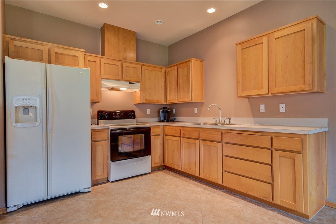 28504 State Rte 20 Oak Harbor, WA 98277 - Photo 18 of 25