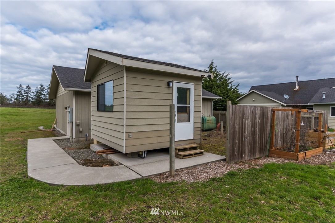 28504 State Rte 20 Oak Harbor, WA 98277 - Photo 23 of 25
