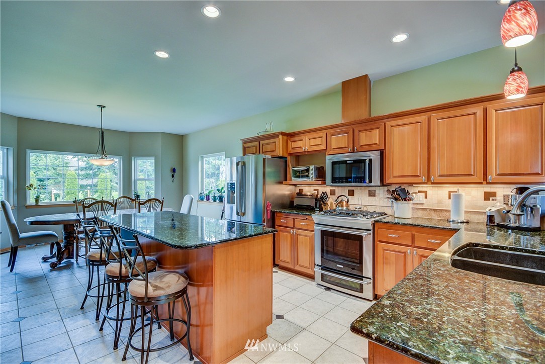 28504 State Rte 20 Oak Harbor, WA 98277 - Photo 4 of 25