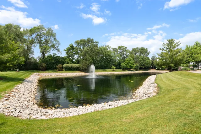 $299,900 | 1909 Timbers Edge Circle, Joliet, IL 60431