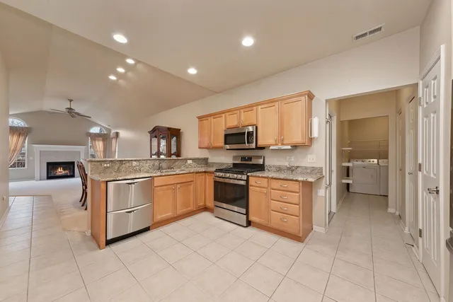 $299,900 | 1909 Timbers Edge Circle, Joliet, IL 60431