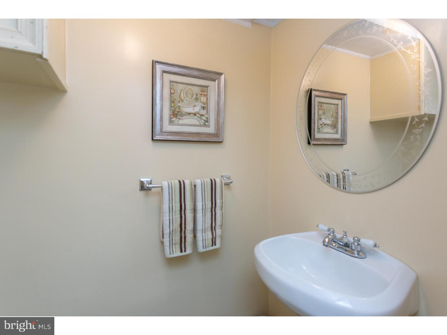 7475 Brockton Road Philadelphia, PA 19151 - Photo 20 of 24 Bathroom