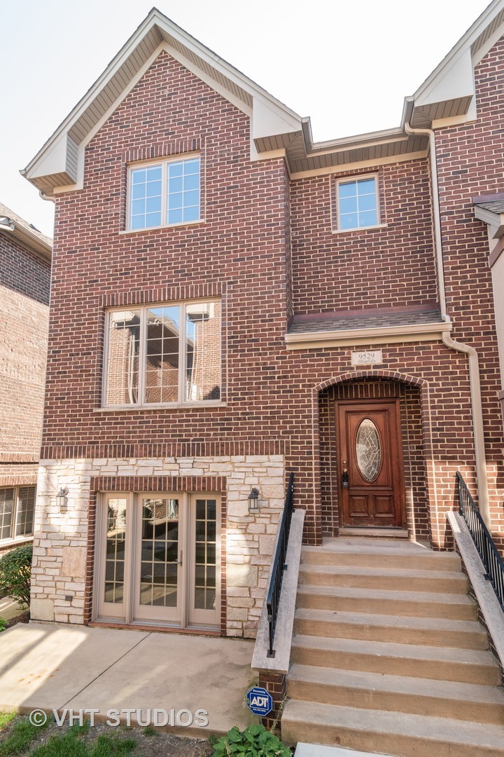 9529 Shields Avenue Brookfield, IL 60513 - Photo 1 of 17