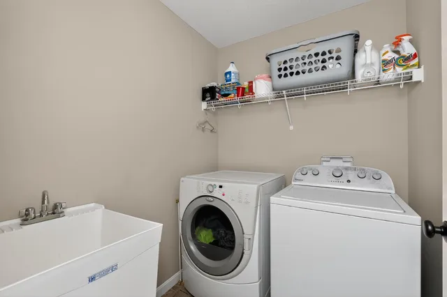 $390,000 | 800 Riviera Drive, Lawrenceburg, IN 47025