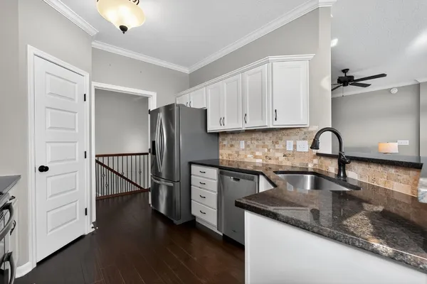 $380,000 | 800 Riviera Drive, Lawrenceburg, IN 47025