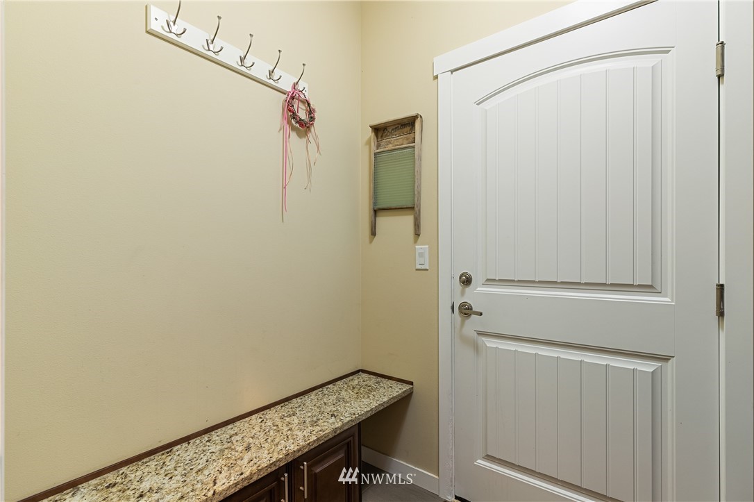 6800 Goodwin Road Everson, WA 98247 - Photo 25 of 40 a bathroom with a shower and a sink