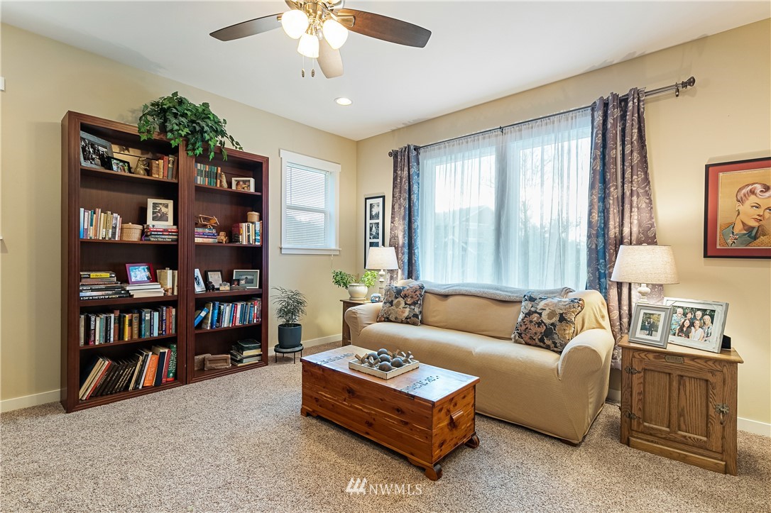 6800 Goodwin Road Everson, WA 98247 - Photo 9 of 40 a living room with furniture and a large window