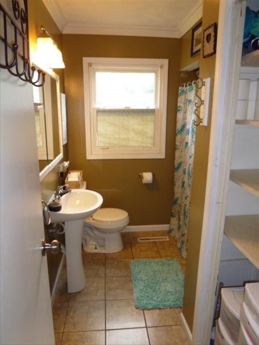 3021 Tremont Road Evansville, IN 47710 - Photo 8 of 12 Gallery Image 8