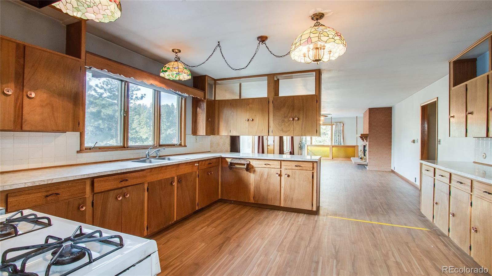 9350 Cross Bow Road Morrison, CO 80465 - Photo 12 of 33 Gallery Image 12