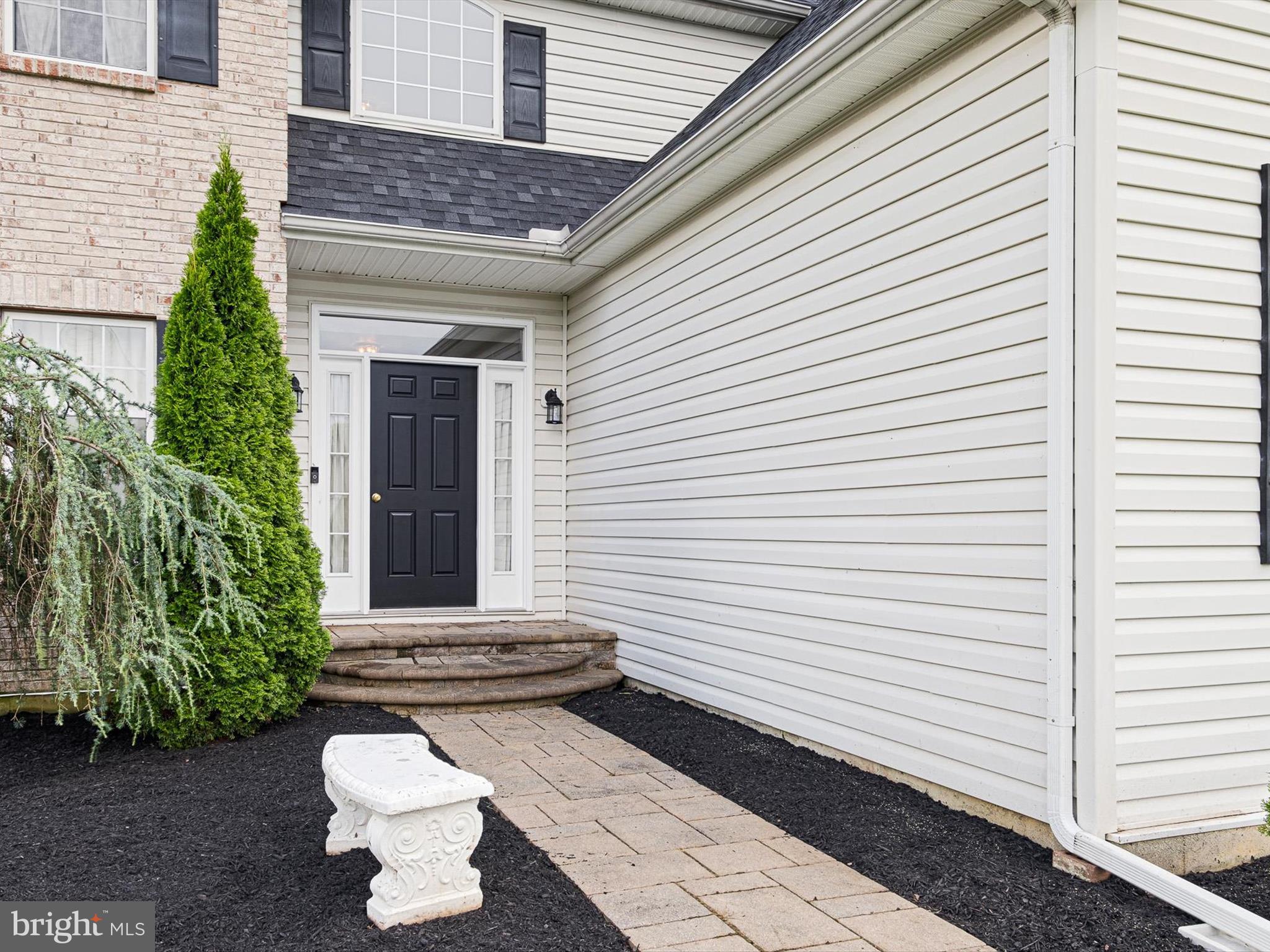 115 Amberwood Drive Bear, DE 19701 - Photo 2 of 30