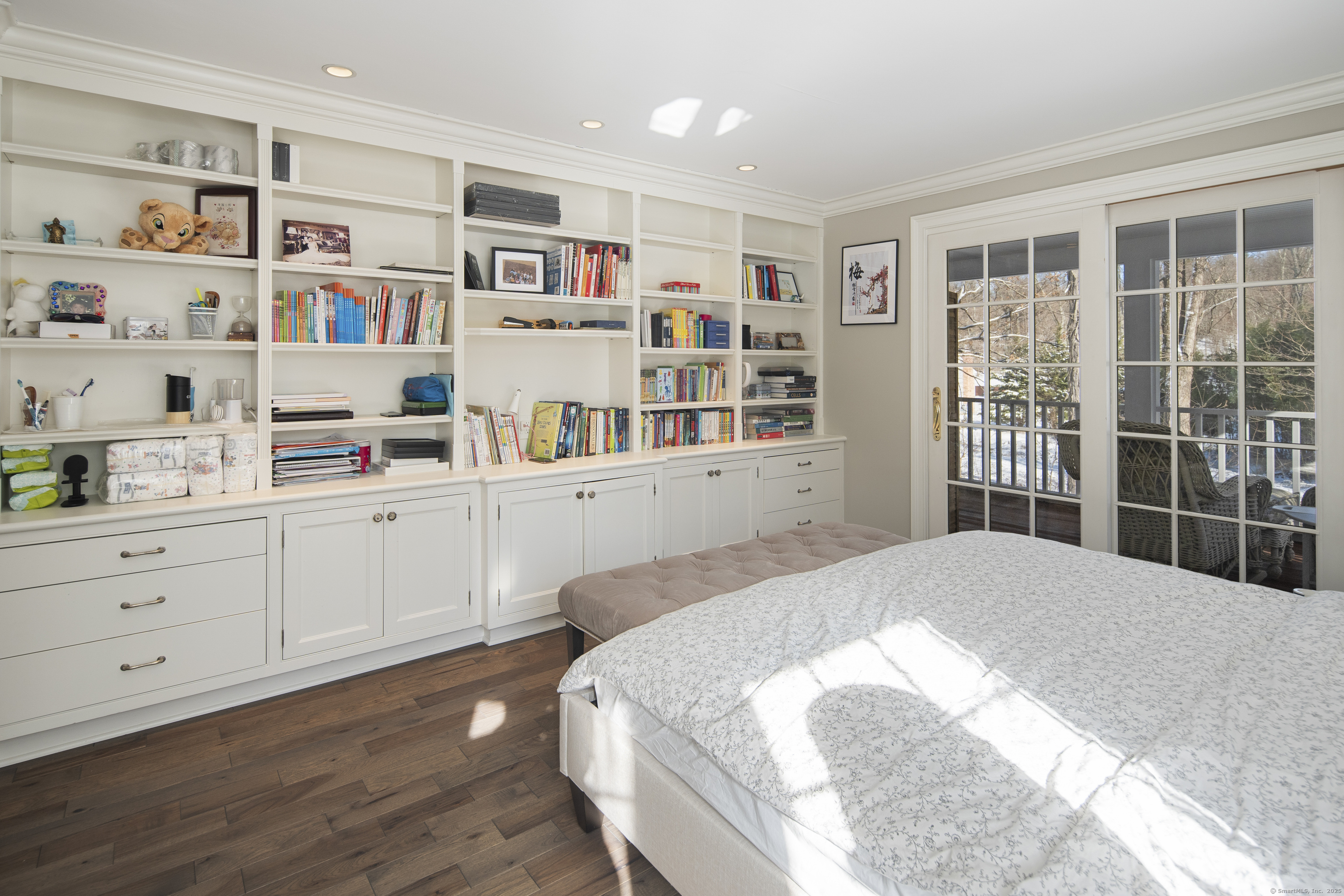 64 White Oak Shade Road New Canaan, CT 06840 - Photo 23 of 29