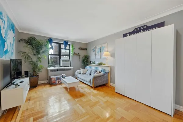 $70,000 | 2025 Valentine Avenue, Unit 6B | Tremont