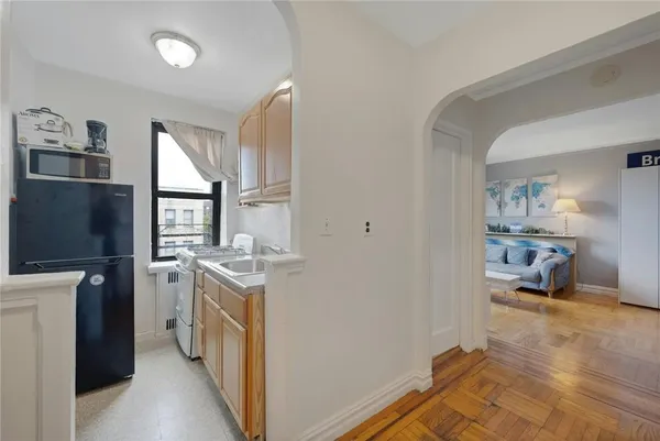 $70,000 | 2025 Valentine Avenue, Unit 6B | Tremont
