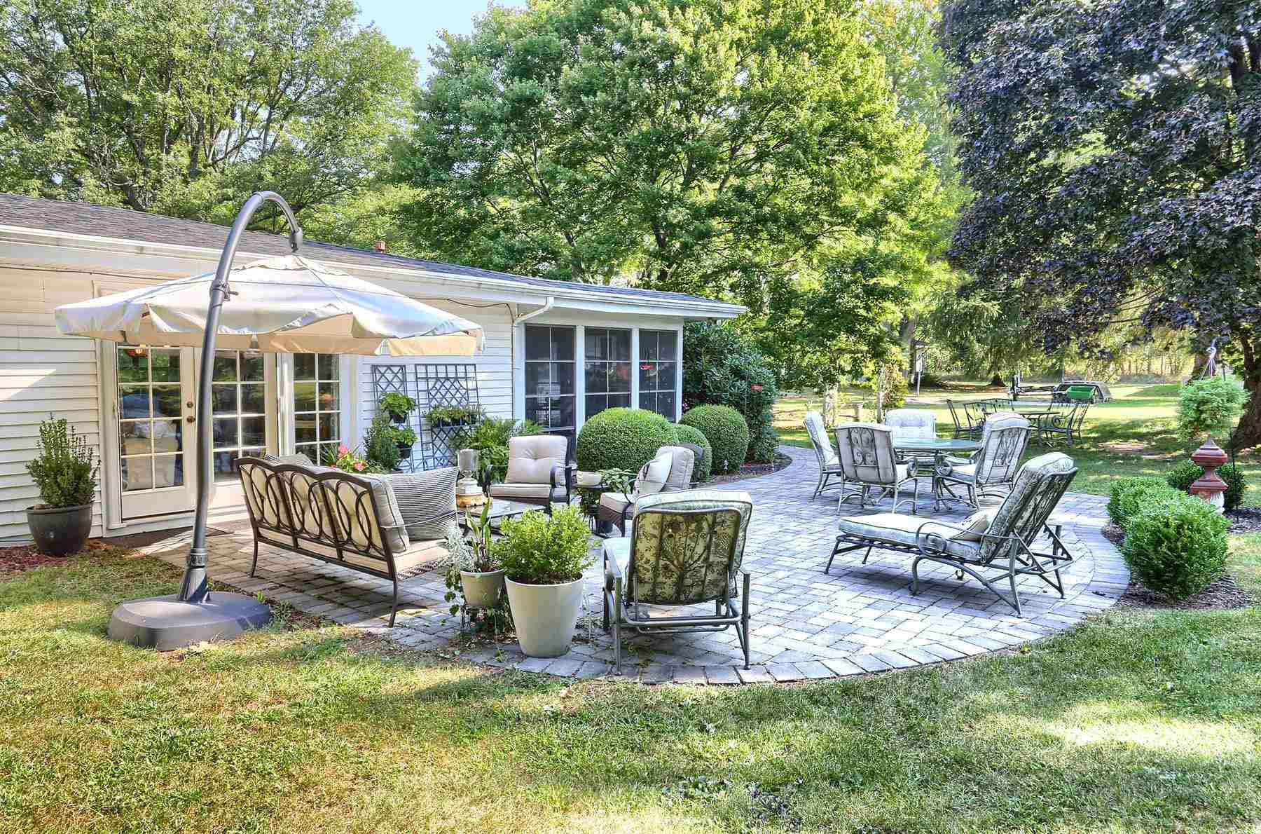 4043 North Sullivan Road Leesburg, IN 46538 - Photo 13 of 23 Gallery Image 13