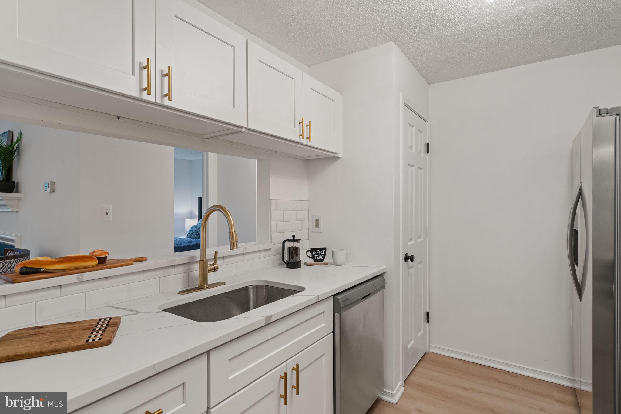 21029 Timber Ridge Terrace, Unit 204 Ashburn, VA 20147 - Photo 14 of 28