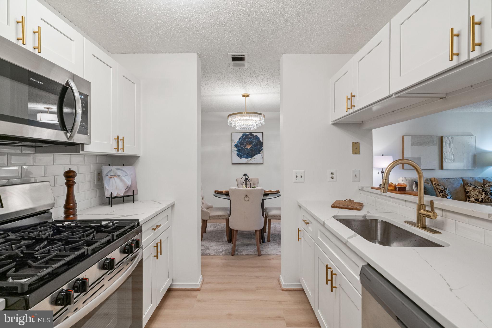 21029 Timber Ridge Terrace, Unit 204 Ashburn, VA 20147 - Photo 2 of 28