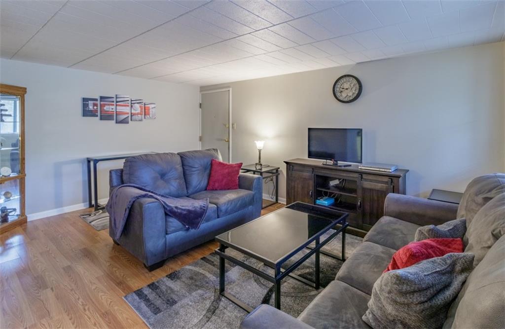 321 Ridge Point Circle, Unit B11 Bridgeville, PA 15017 - Photo 3 of 17 Gallery Image 3