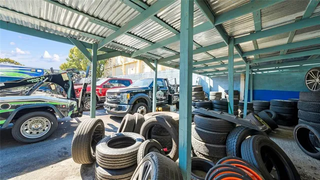 $5,900,000 | 820 Northwest 23rd Street, Miami, FL 33127