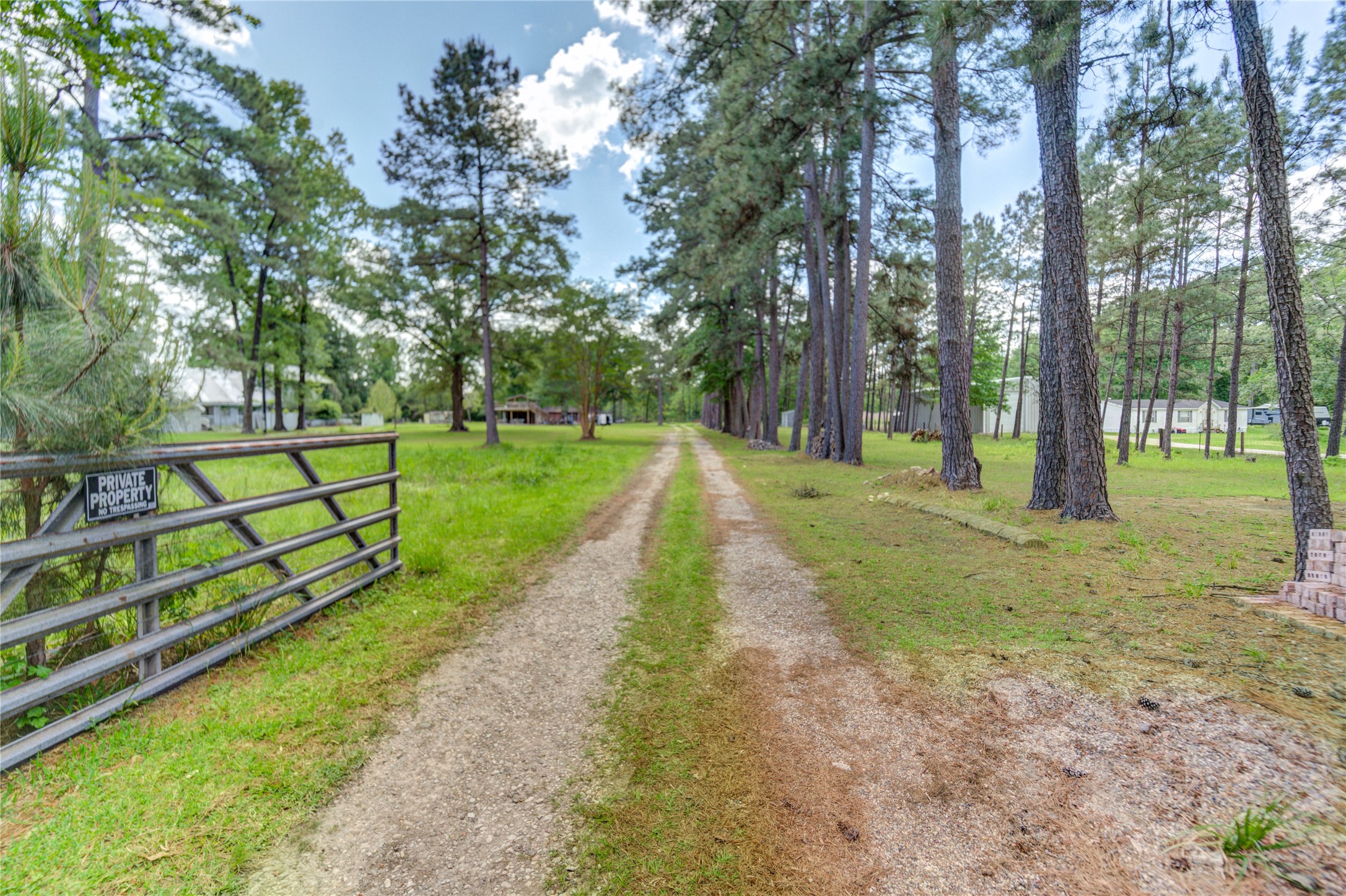 14016 Calhoun Road Conroe, TX 77302 - Photo 4 of 17