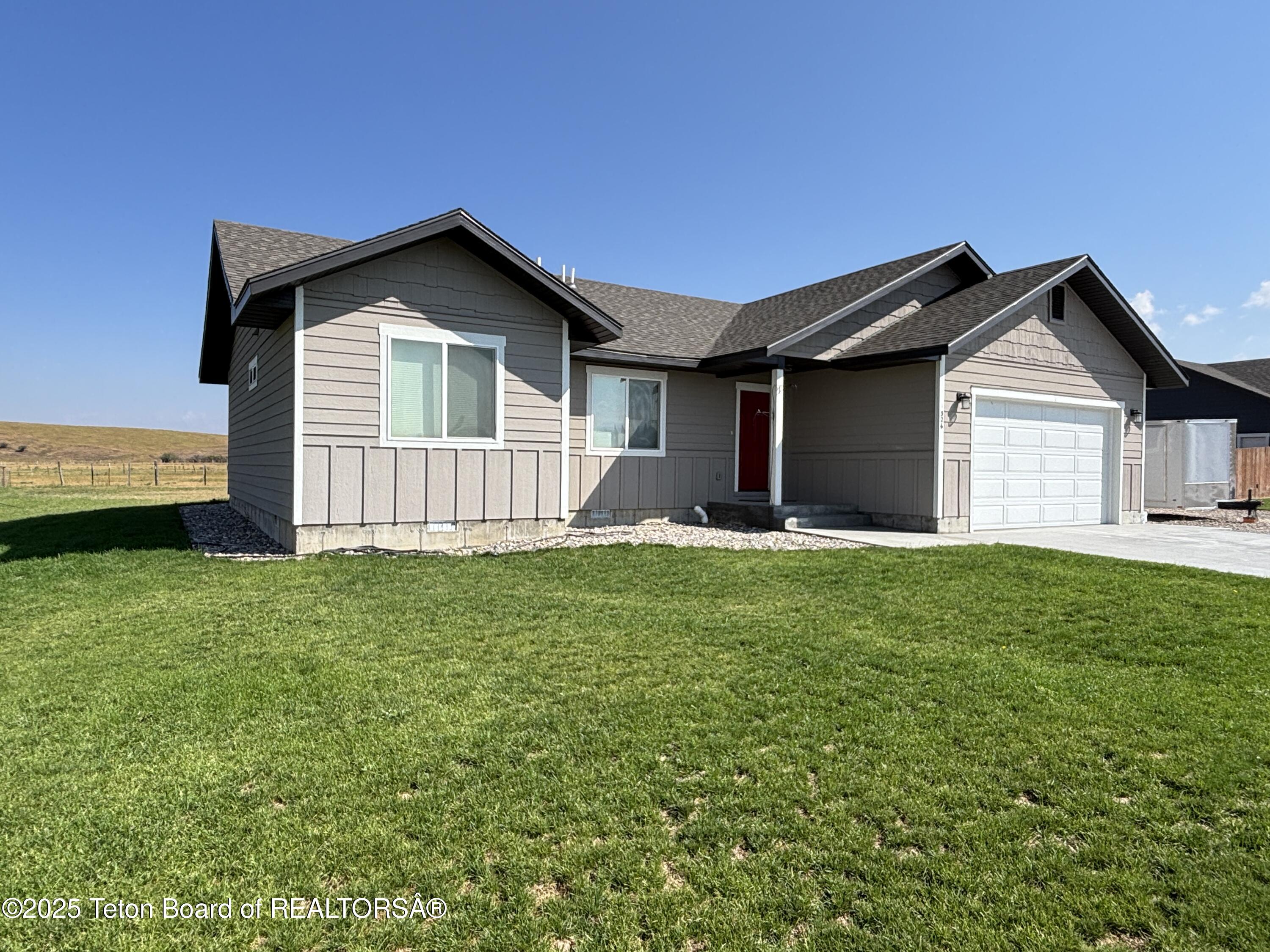 326 Wright Street Thayne, WY 83127 - Photo 2 of 18 IMG_6749