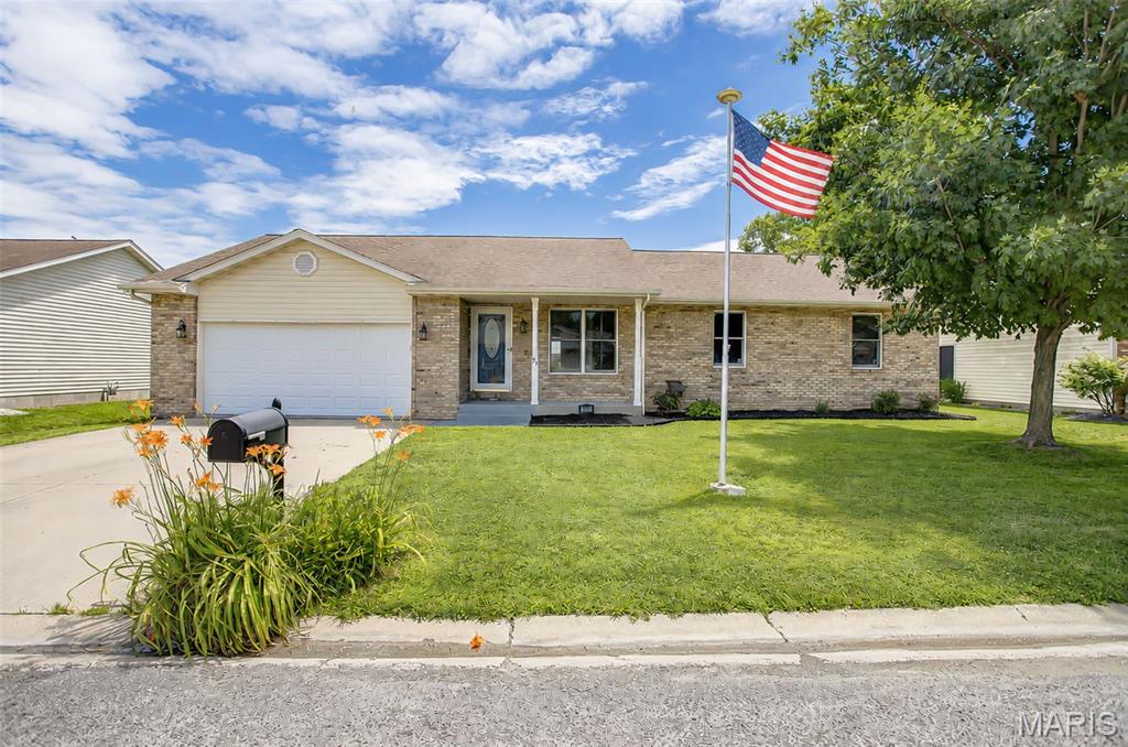 95 Sunbeam Drive Highland, IL 62249 - Photo 3 of 46