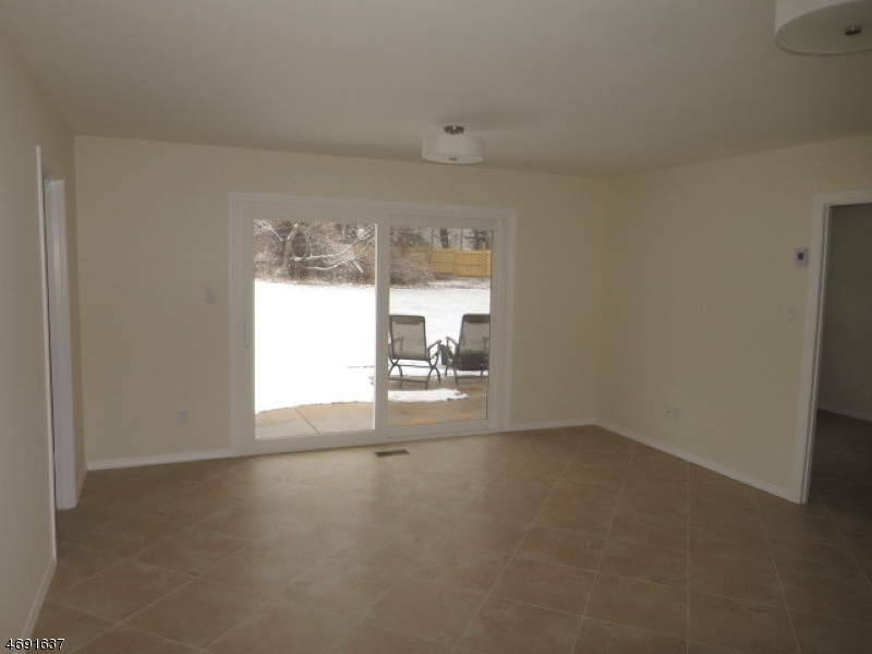 6 Flower Road Somerset, NJ 08873 - Photo 10 of 17