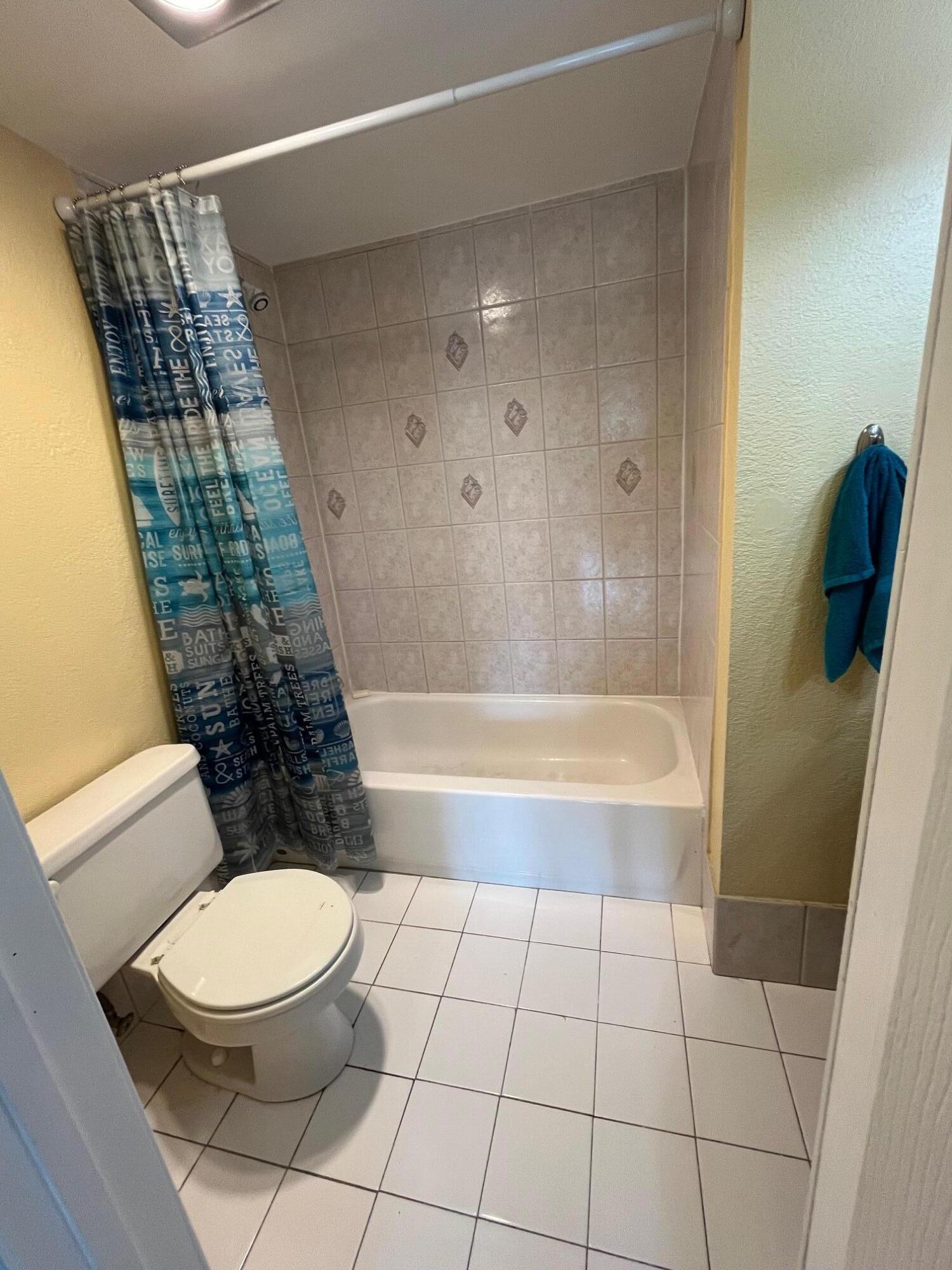 4054 North Pine Island Road, Unit 1A Sunrise, FL 33351 - Photo 23 of 34 IMG_4497