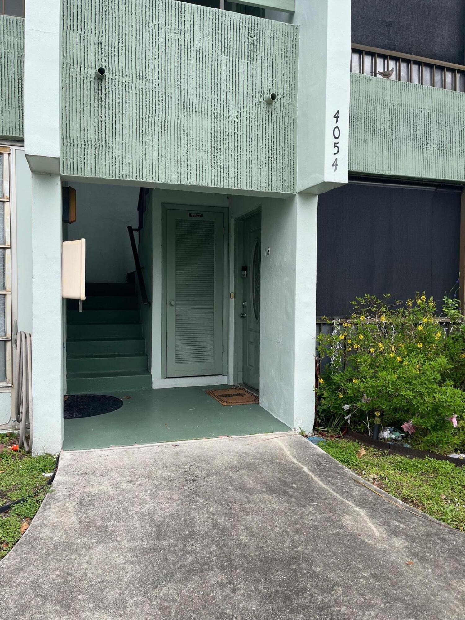 4054 North Pine Island Road, Unit 1A Sunrise, FL 33351 - Photo 4 of 34 IMG_4527