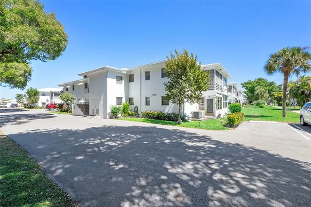 $110,000 | 2501 West Golf Boulevard, Unit 229, Pompano Beach, FL 33064
