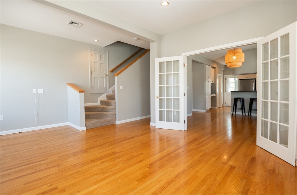 6-8 Devon Avenue, Unit 3 Beverly, MA 01915 - Photo 12 of 40