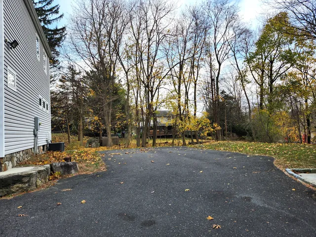 $2,995 | 157 Ball Pond Road, Unit C, New Fairfield, CT 06812