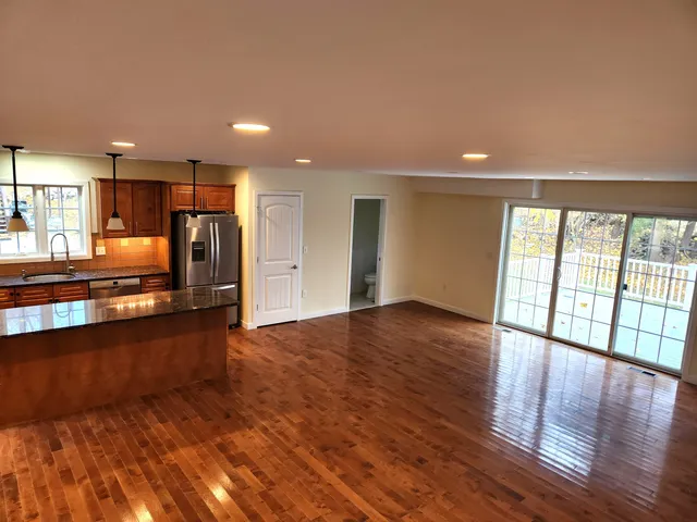 $2,995 | 157 Ball Pond Road, Unit C, New Fairfield, CT 06812