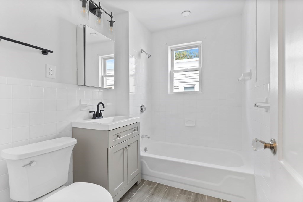 60 Lithgow Street Boston, MA 02124 - Photo 23 of 36