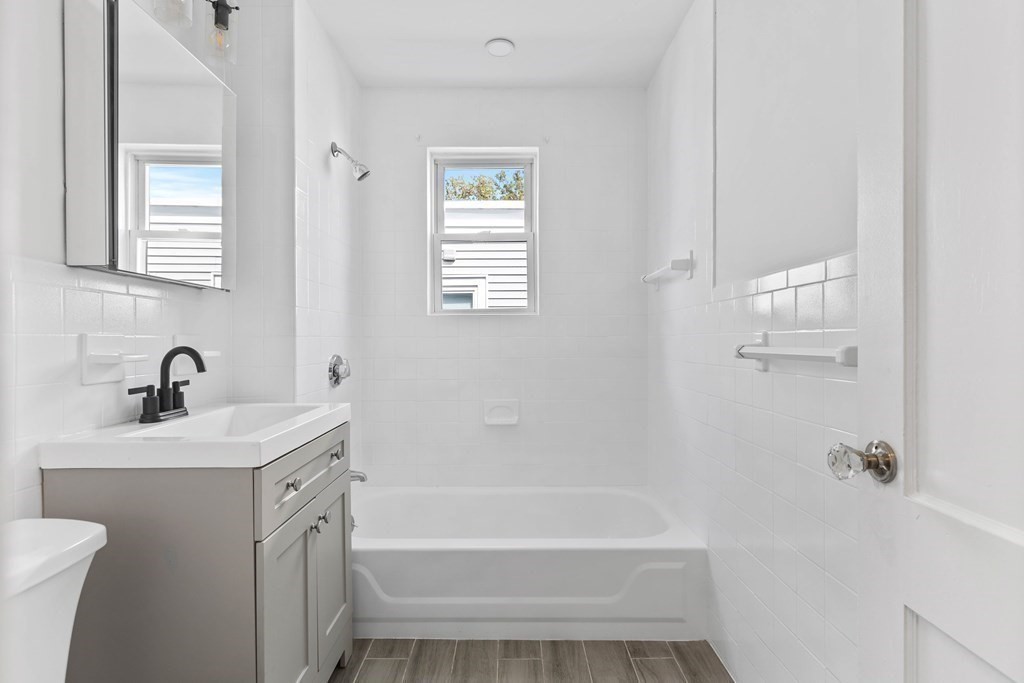 60 Lithgow Street Boston, MA 02124 - Photo 24 of 36