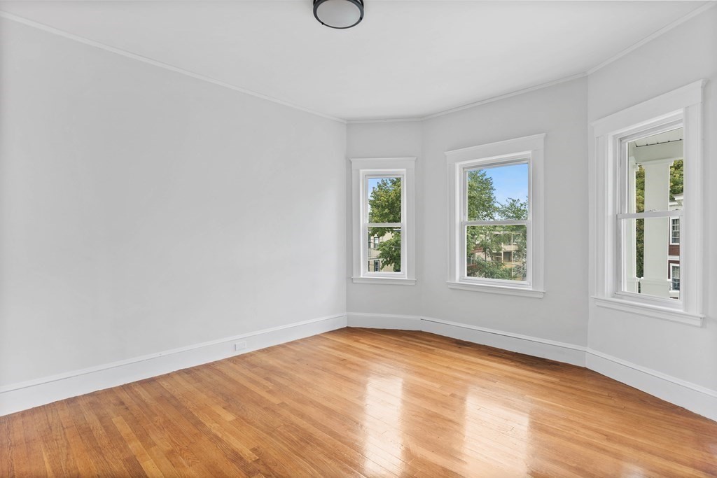 60 Lithgow Street Boston, MA 02124 - Photo 27 of 36