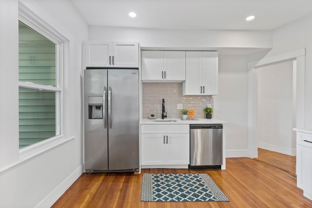 60 Lithgow Street Boston, MA 02124 - Photo 9 of 36