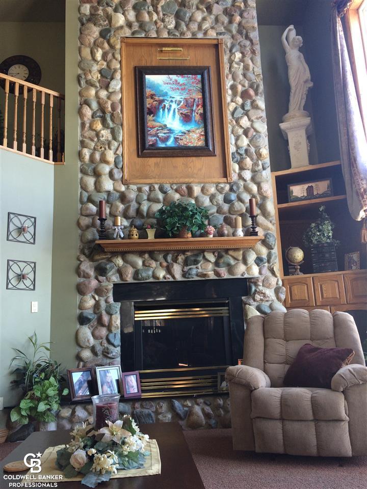 10900 Metcalf Road Yale, MI 48097 - Photo 15 of 69 This is a view of the fireplace in the great room.