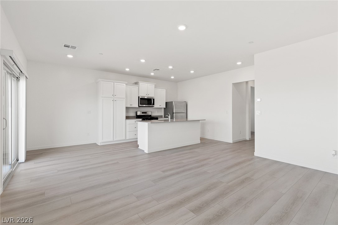 2727 Amelia Pointe Street Las Vegas, NV 89156 - Photo 5 of 12
