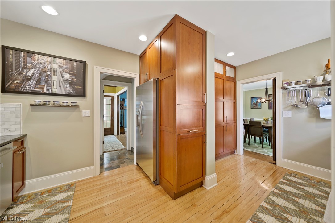 2498 Princeton Road Cleveland, OH 44118 - Photo 16 of 34 Gallery Image 16