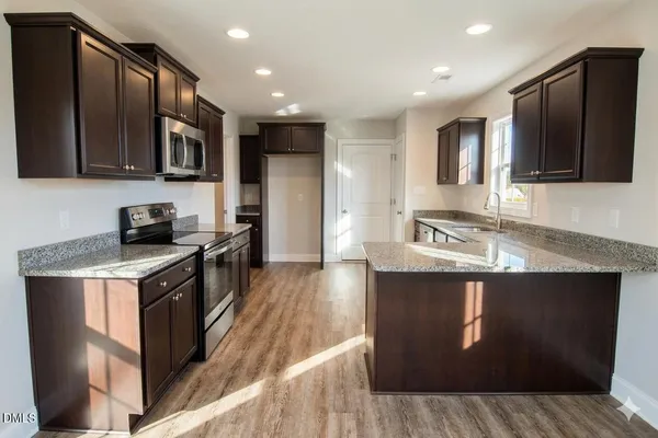 $2,150 | 918 Uplands Lane, Jacksonville, NC 28546